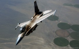 An f 16 fighting falcon d…, wallpapers